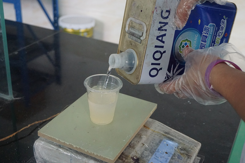 亚洲AV色香蕉一区二区三区QU-3003 PU特清透明底漆精確調配