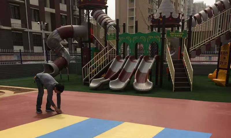 內蒙古呼和浩特市幼兒園室外国产香蕉视频